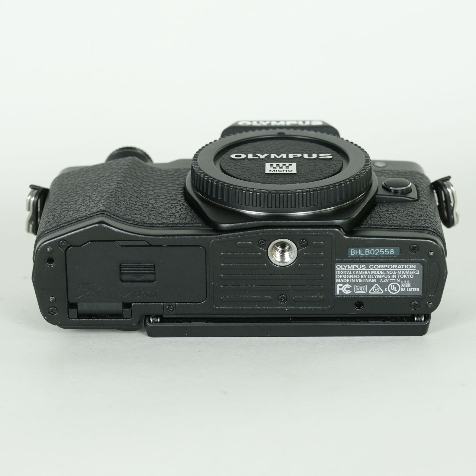 美品 | シャッター数2,600回] OLYMPUS OM-D E-M10 Mark II [ボディ