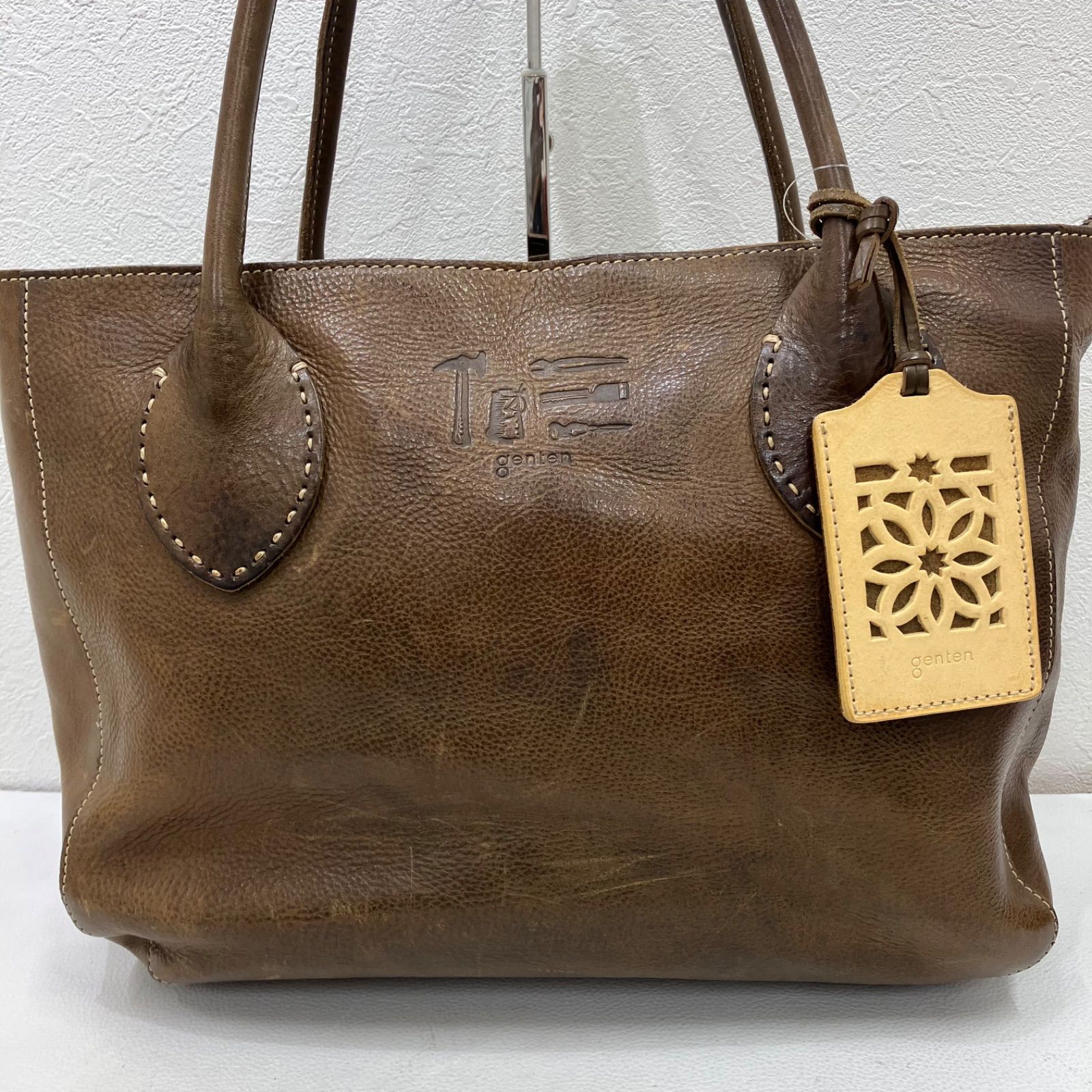 7582 genten ゲンテン トートバッグ ブラウン系 茶 トスカ レザー ロゴ 工具 パスケース付き 保存袋付き レディース