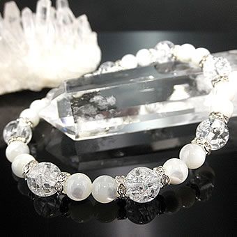 ☆人魚姫の宝物ブレスレット【クラック水晶8mm珠、マザーオブパール