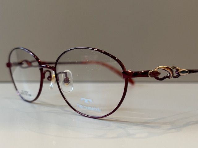 店頭引き上げ品 TECHNOS テクノス メガネフレーム です メガネ アイウェア ラウンド チタン チタニウム フレーム めがね 眼鏡 おしゃれ 大人 軽い 赤 レッド 軽量