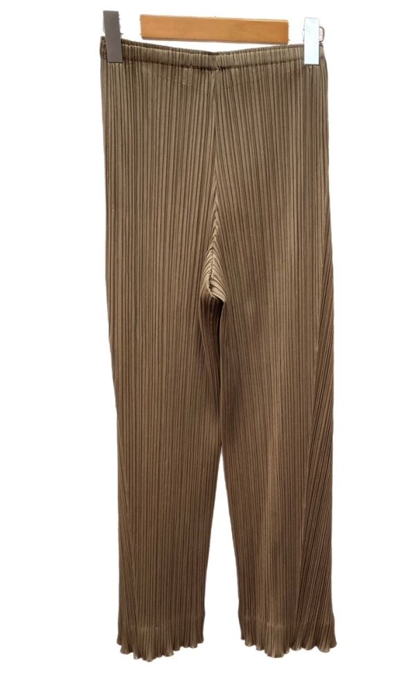 イッセイミヤケ ISSEY MIYAKE PLEATS PLEASE プリーツプリーズ