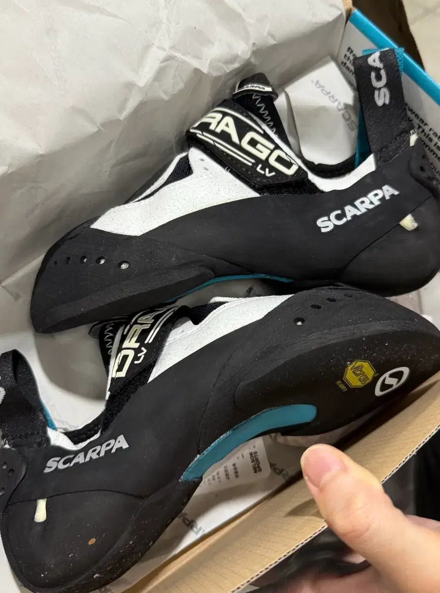 ドラゴ lv 36 クライミングシューズ