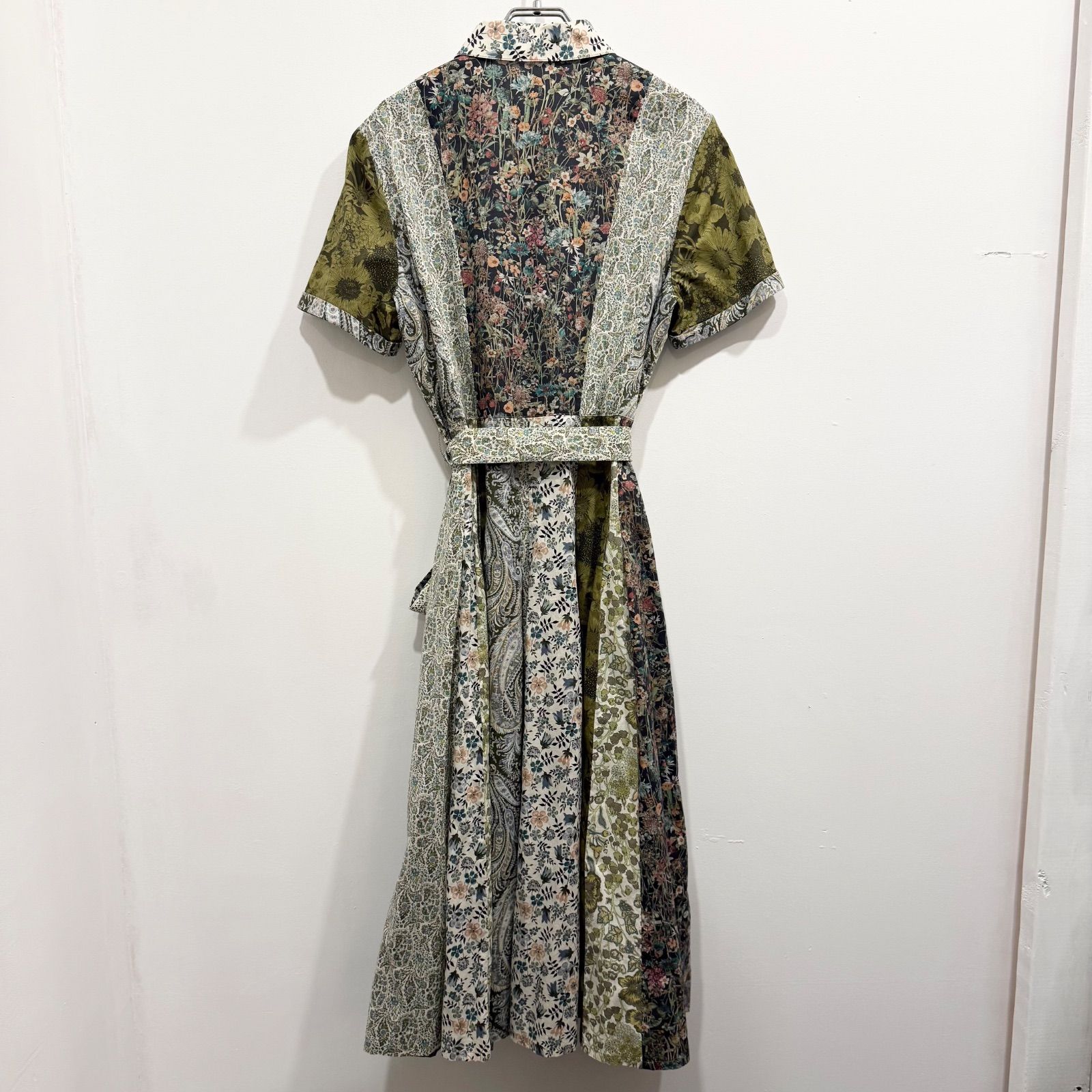 SCAPA リバティプリントパッチワークワンピース ストライプパターン ベルト付き 花柄 ペイズリー柄 サイズ42 み