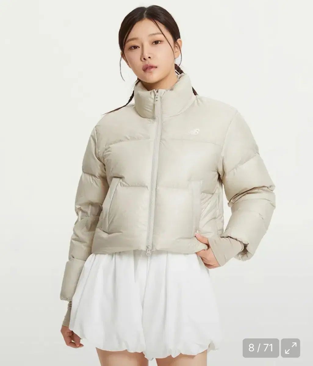 ニュー ンス ウィメンズ アクティブ ショート グースダウン グロッシー ベージュ