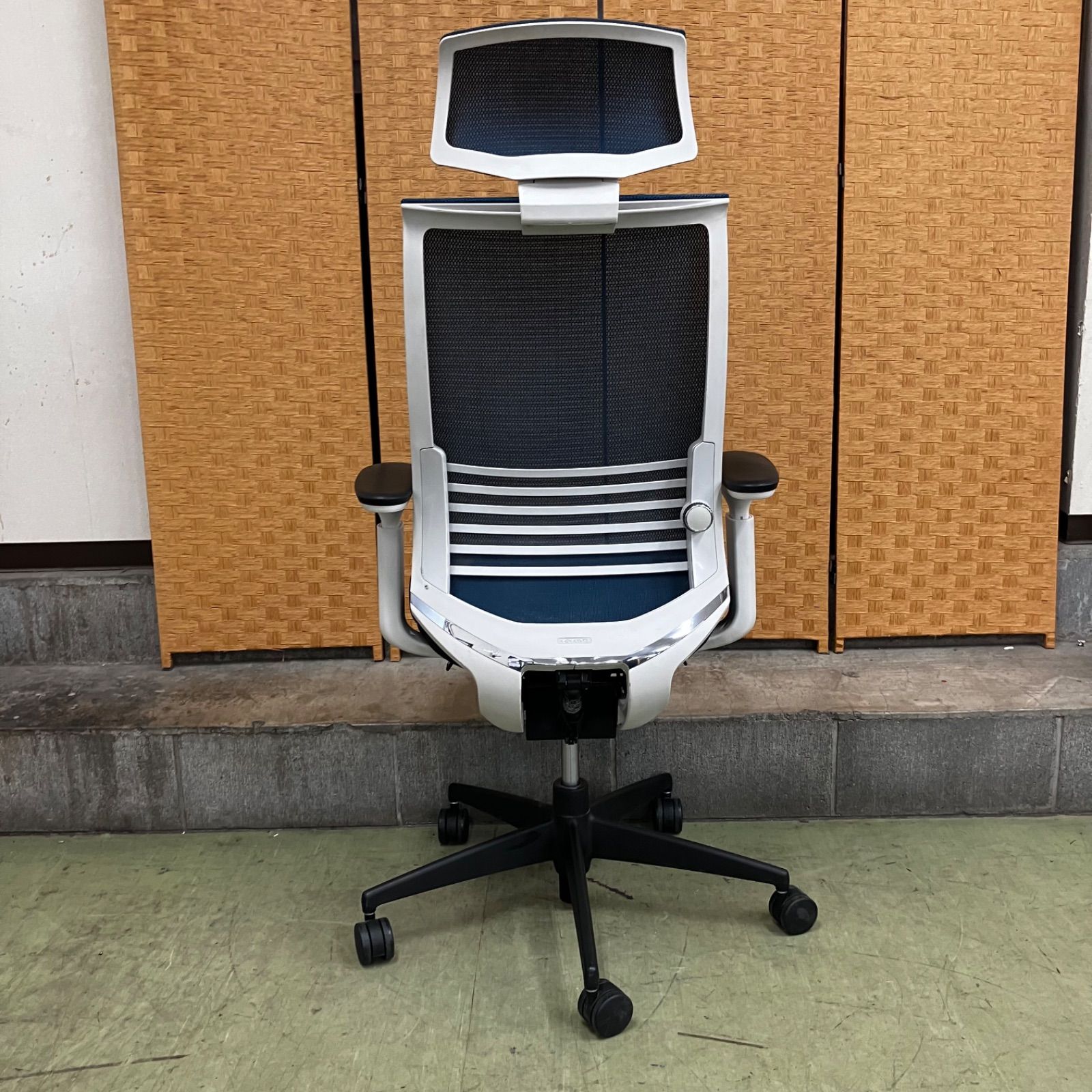 オフィスチェア