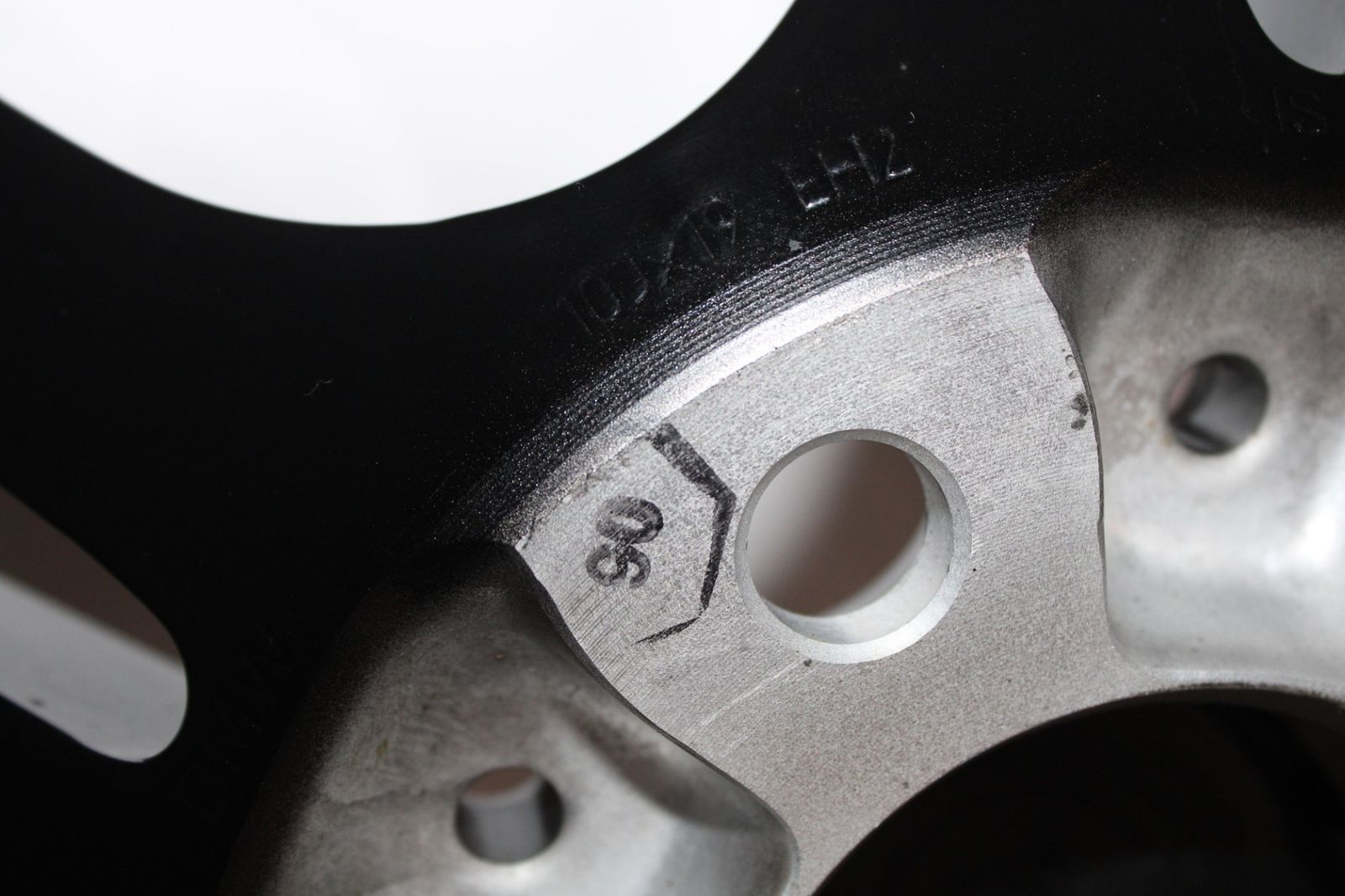  BMW ホイール M 4 F 82 275 35 ZR 19 10 J リアタイヤ センターキャップ付き カー パーツ N 30 byebye 19インチ ホイール