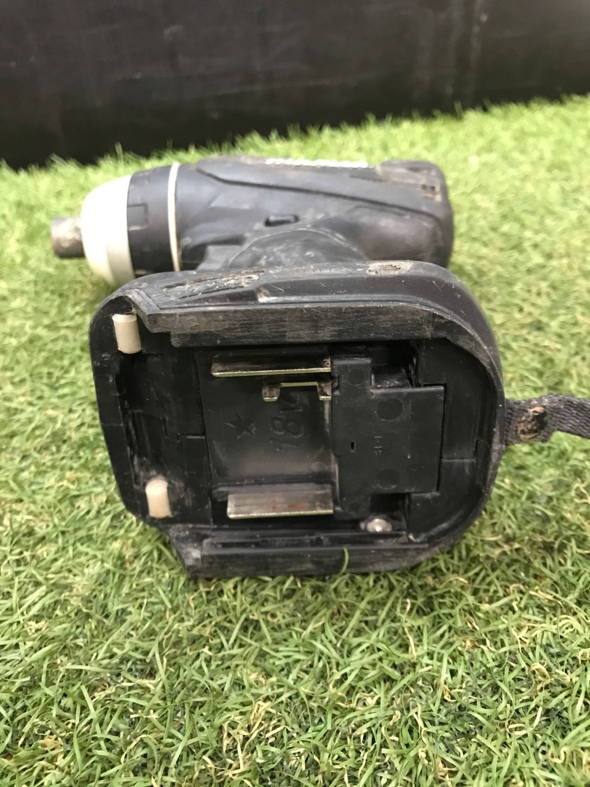 v充電式4モードインパクトドライバ