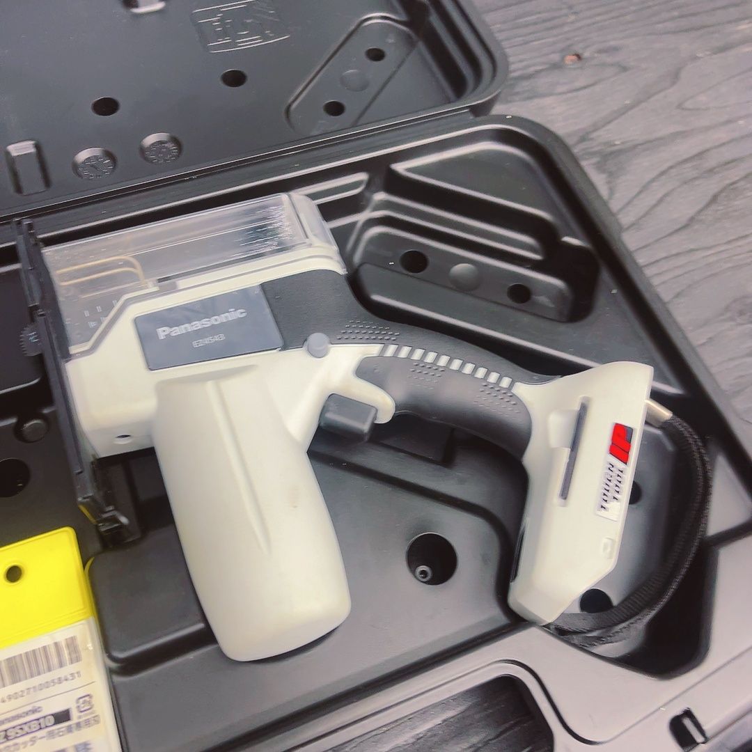 替刃付 パナソニック 14.4 Vコードレス角穴カッター EZ 4543 X-B 本体のみ