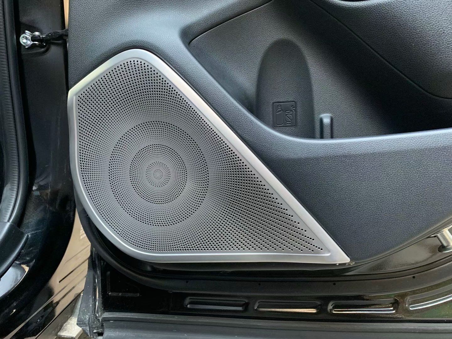 【送料無料】19年式スバル フォレスター用 音響装飾リング ステンレス製スピーカーフレーム