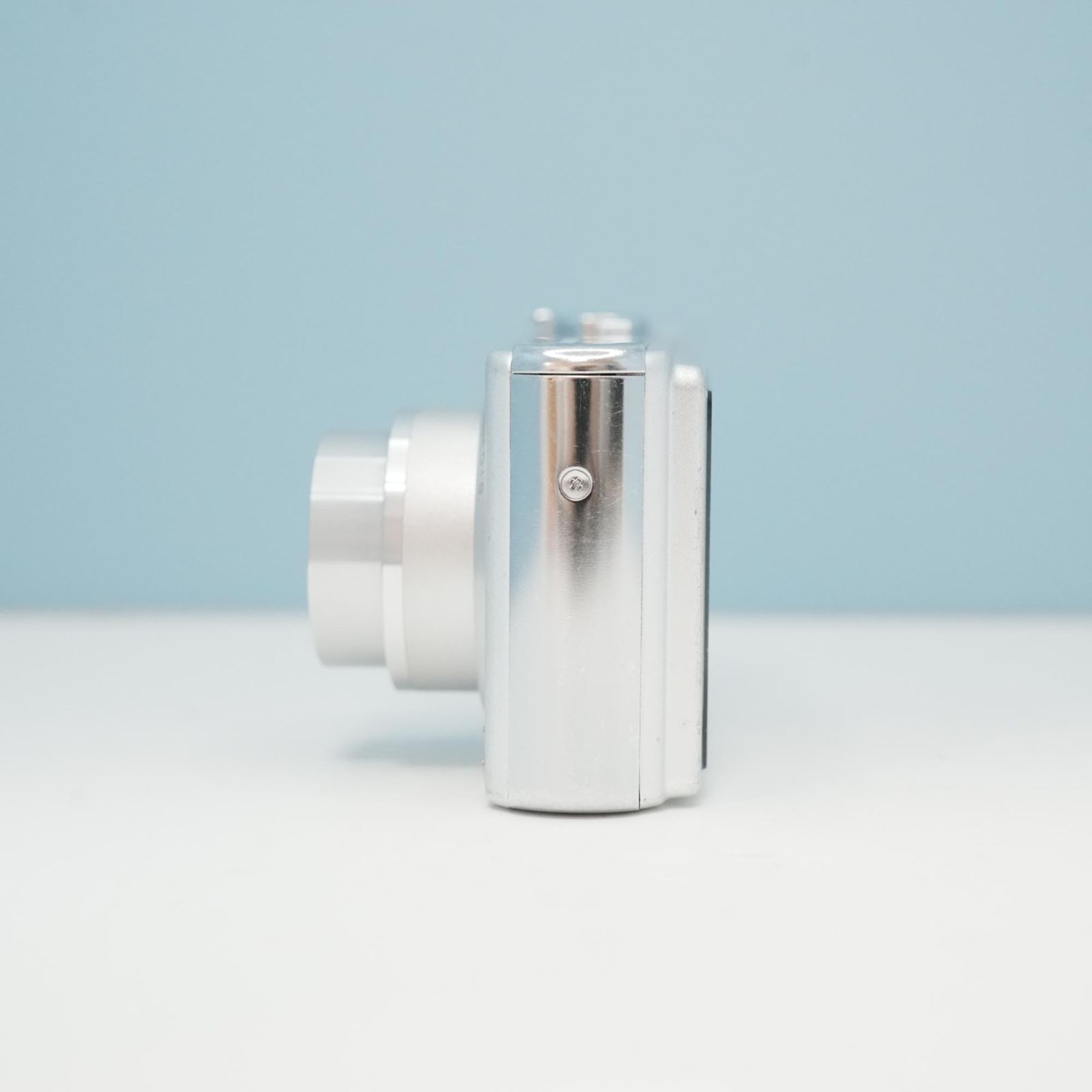 美品✨ Panasonic LUMIX DMC-FX2-S デジタルカメラ Amazon | パナソニック LUMIX FX2 シルバー DMC-FX2-S | コンパクト 通販