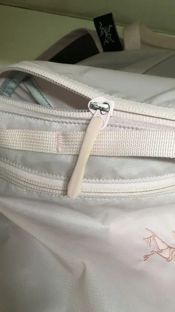 アークテリクス ヒリアド15 ピンク