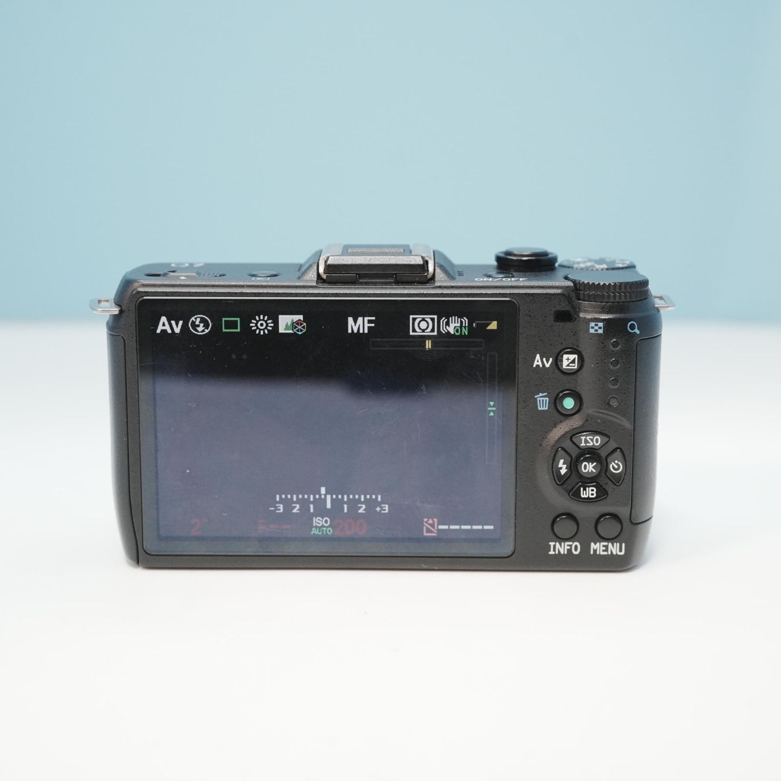 PENTAX Q7 ミラーレスカメラ 美品 a5621 - メルカリ