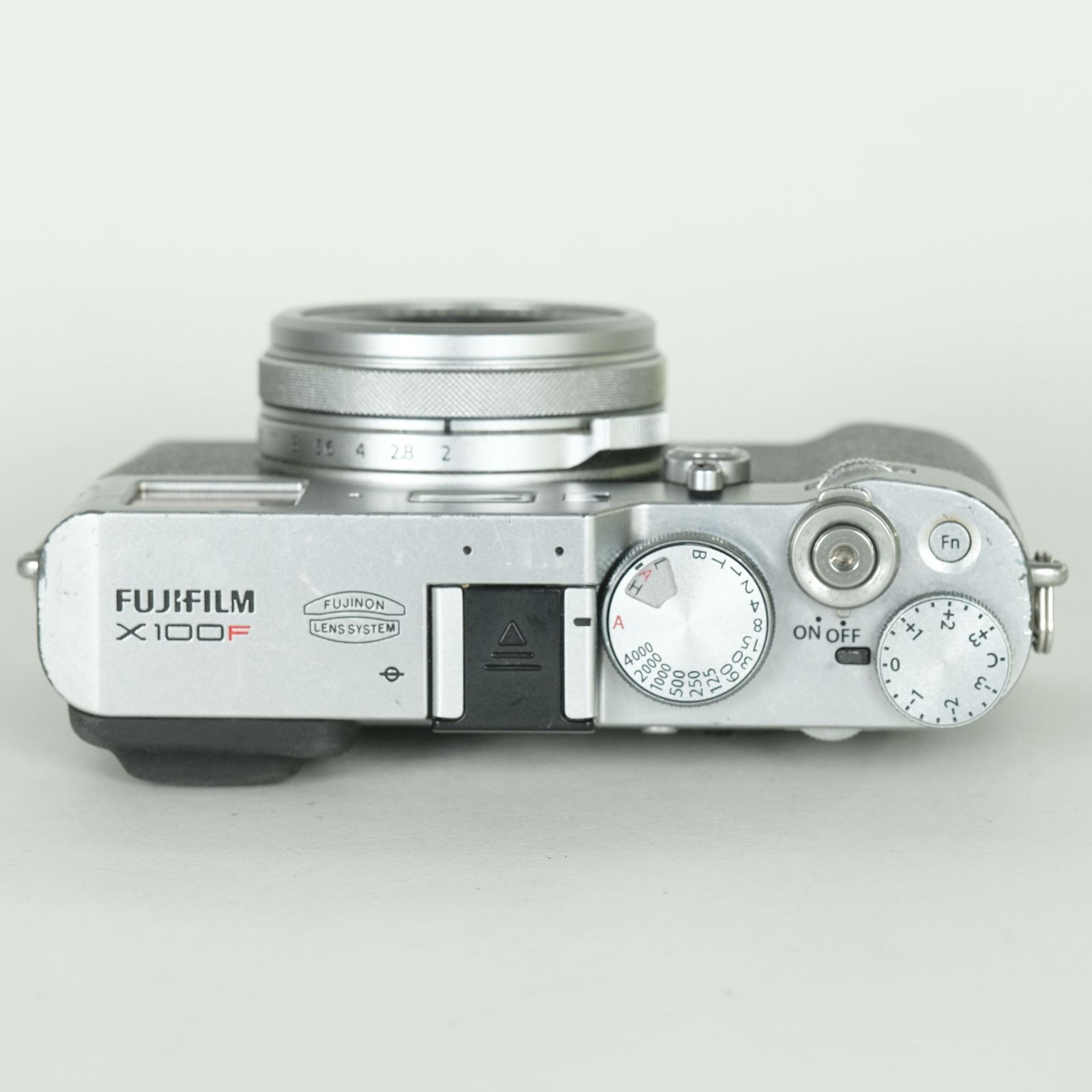 Fujifilm X100F シルバー 純正ワイコン付 他おまけ多数 Fujifilm X100F シルバー 純正ワイコン付 他おまけ多数