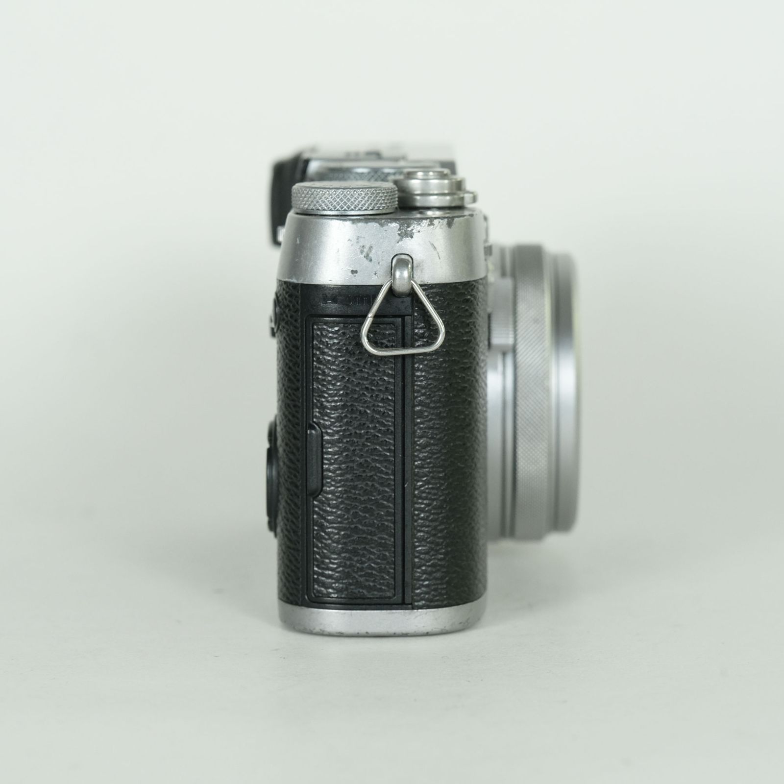 FUJIFILM X100F シャッター回数1300回 FUJIFILM X100F シャッター回数1300回