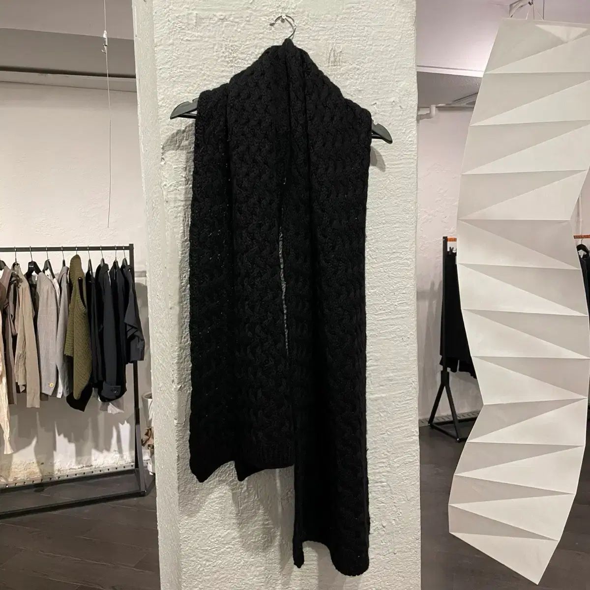 YOHJI YAMAMOTO ヨウジヤマモト　変形マフラー YOHJI YAMAMOTO ヨウジヤマモト オーバーサイズ マフラー - メルカリ