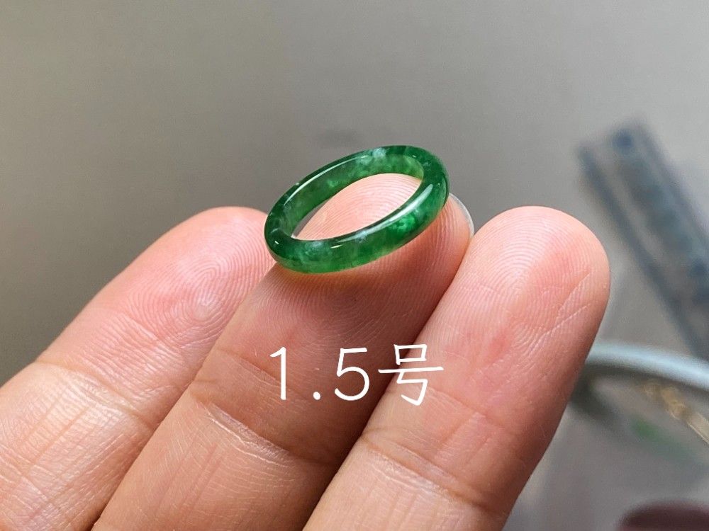 L 15 132 細身 ピンキーリング 氷種 1 5号 濃緑 グアテマラ産 A貨 本翡翠 くりぬき リング