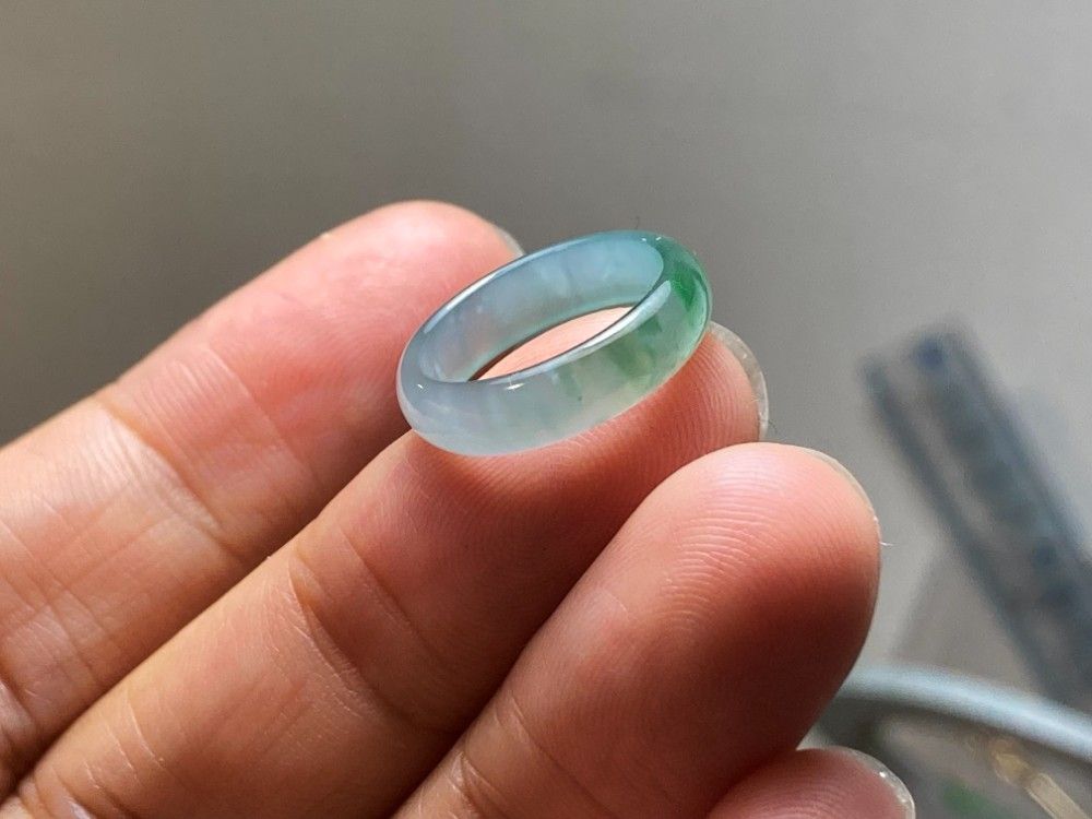 L15-131 ピンキーリング 氷種 4.5号 濃緑 グアテマラ産 A貨 本翡翠