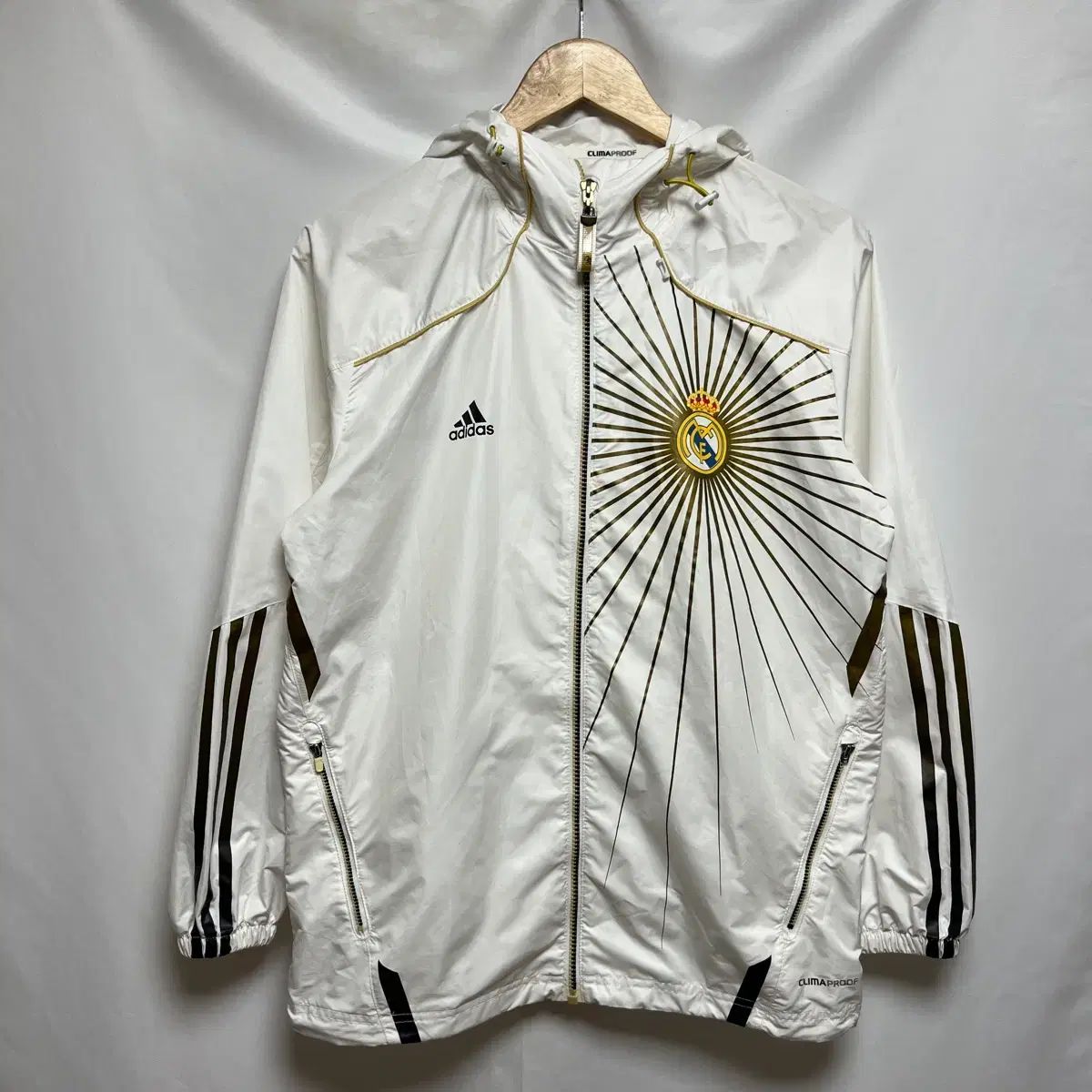 adidas レアルマドリード ユニフォーム ホーム 10&frasl;11 半袖 HT368 ミニキット アディダス) adidas&frasl;10&frasl;11レアルマドリード&frasl;ホーム&frasl;半袖&frasl;エジル アディダス エジル レアル・マドリード HOME レアルマドリード11&frasl;12 4XL