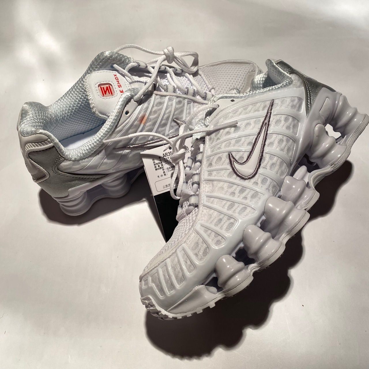NIKE W SHOX TL ナイキ ウィメンズ ショックス WHITE WHITE- SILVER-MAX ORANGE ar 3566-100 23.5 cm