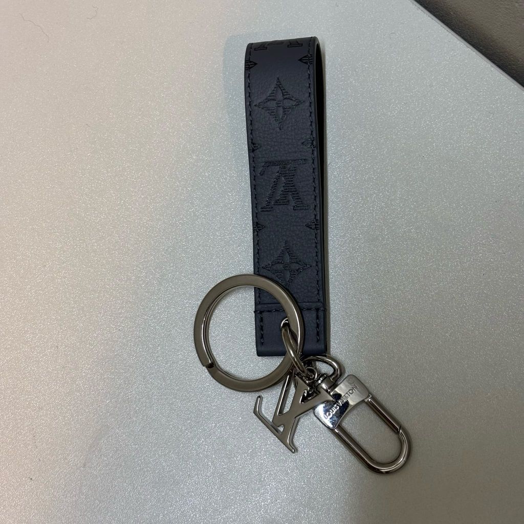 LOUIS VUITTON ルイヴィトン ドラゴンヌ キーホルダー M82373 BC2283