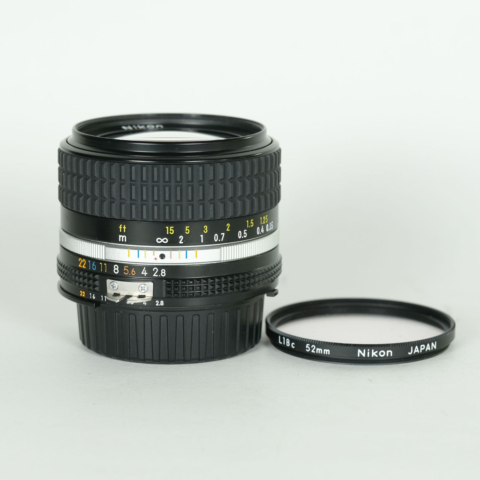 フィルター付 Nikon Ai Nikkor 28 mm F 2.8 S Fマウント