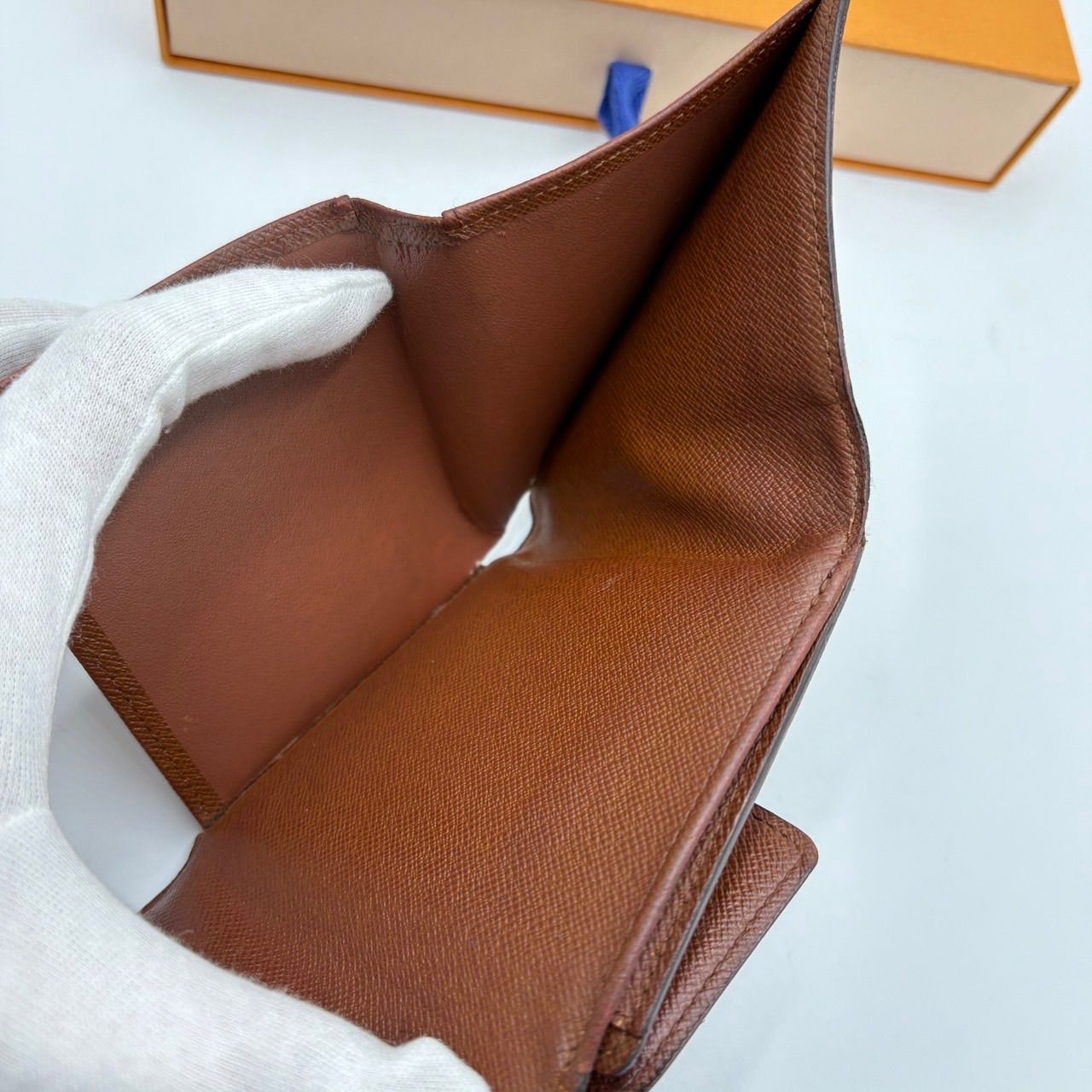 モノグラムWホック二つ折り財布