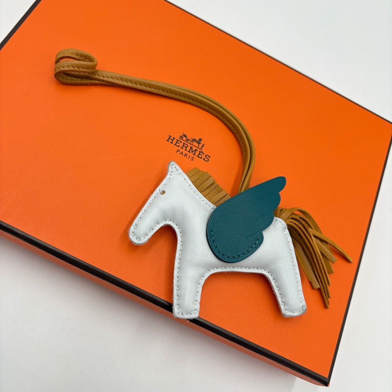 エルメス HERMESロデオペガサスPM アニョーミロブリープリュム ロデオチャーム