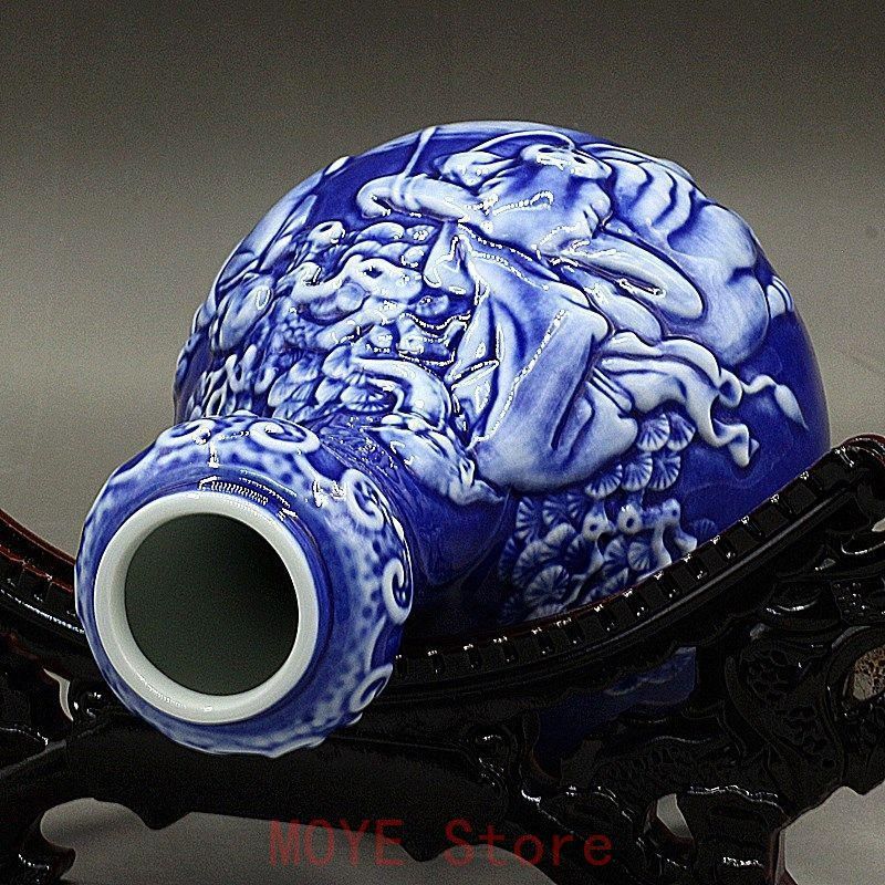 清乾隆 藍釉の浮彫り老子出関蒜頭瓶 景徳鎮 陶磁器 装飾品 工芸品美術