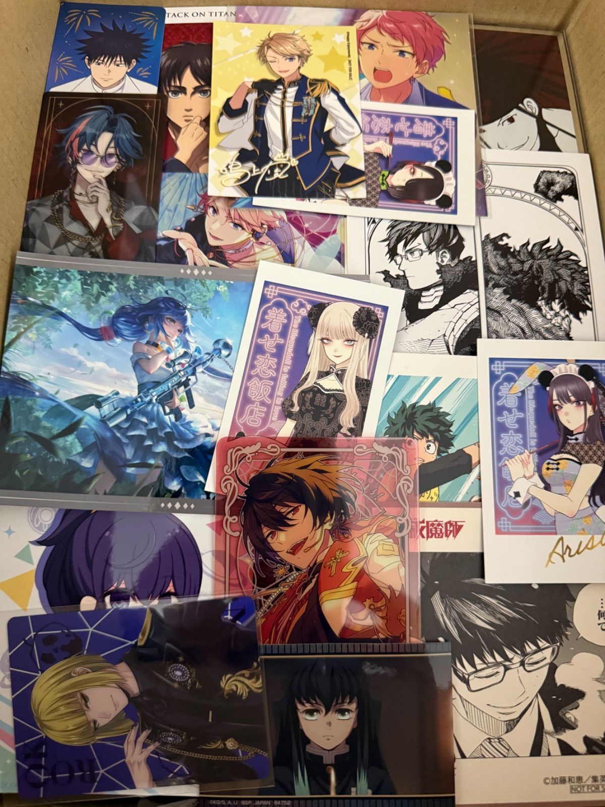 アニメ キャラクターグッズ 紙類 コースターのみ 510点以上 まとめ売り 紙類 アニメ ゲーム まとめ売り 大量 コースター ポストカード カード