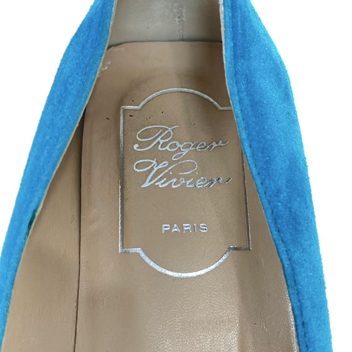 美品 ROGER VIVIER ゴールドロゴバックル エナメル パンプス ブルー 美品 ROGER VIVIER ゴールドロゴバックル エナメル パンプス ブルー