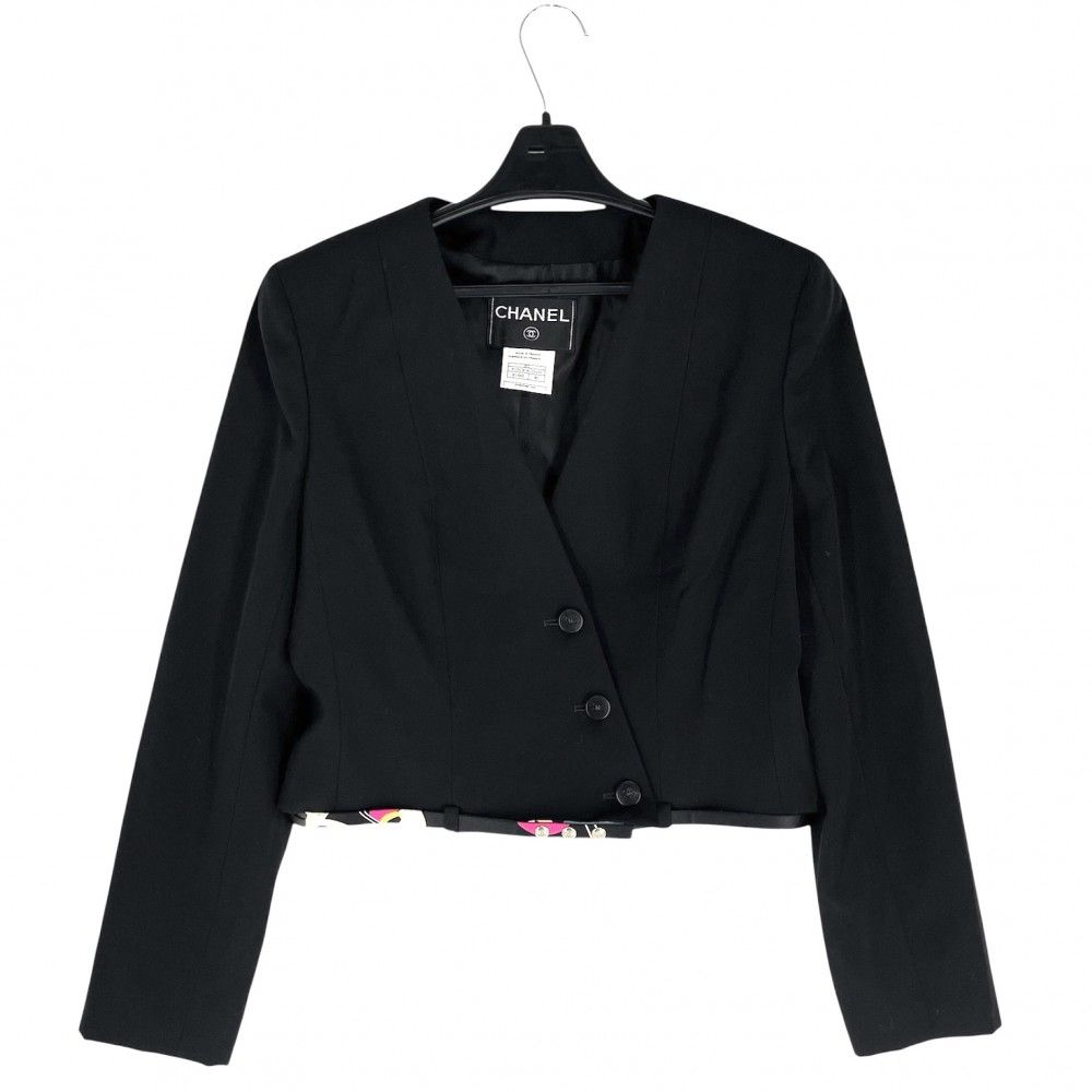 極美品 シャネル CHANEL ショート丈ジャケット ココマーク 正規品 極美品 シャネル CHANEL ショート丈ジャケット ココマーク 正規品