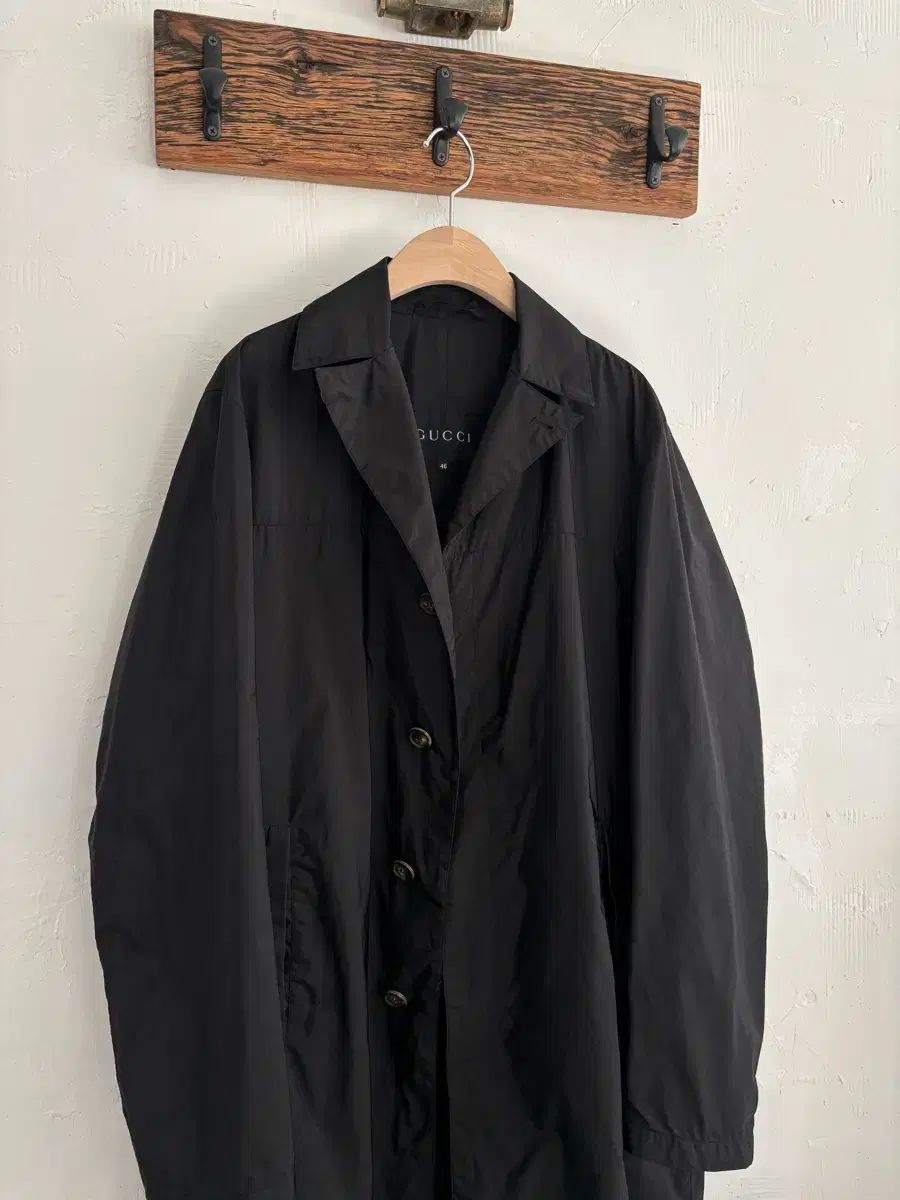 GUCCI ナイロンコート GUCCI グッチ パッカブル ブラック ナイロン コート - メルカリ