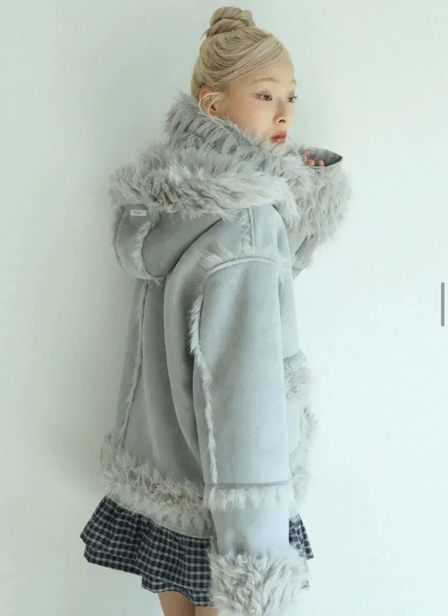 アグリーシャドウ リバーシブル Shearling ジャケット ブルー Free