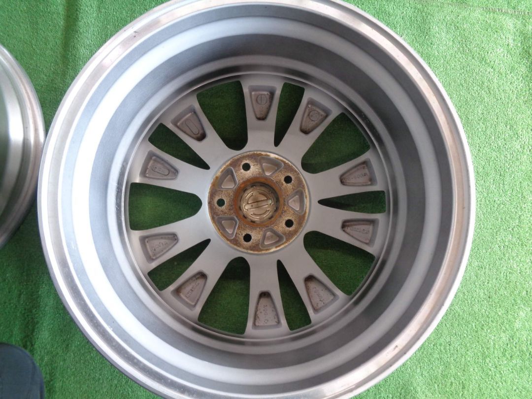 18インチ ホイール
