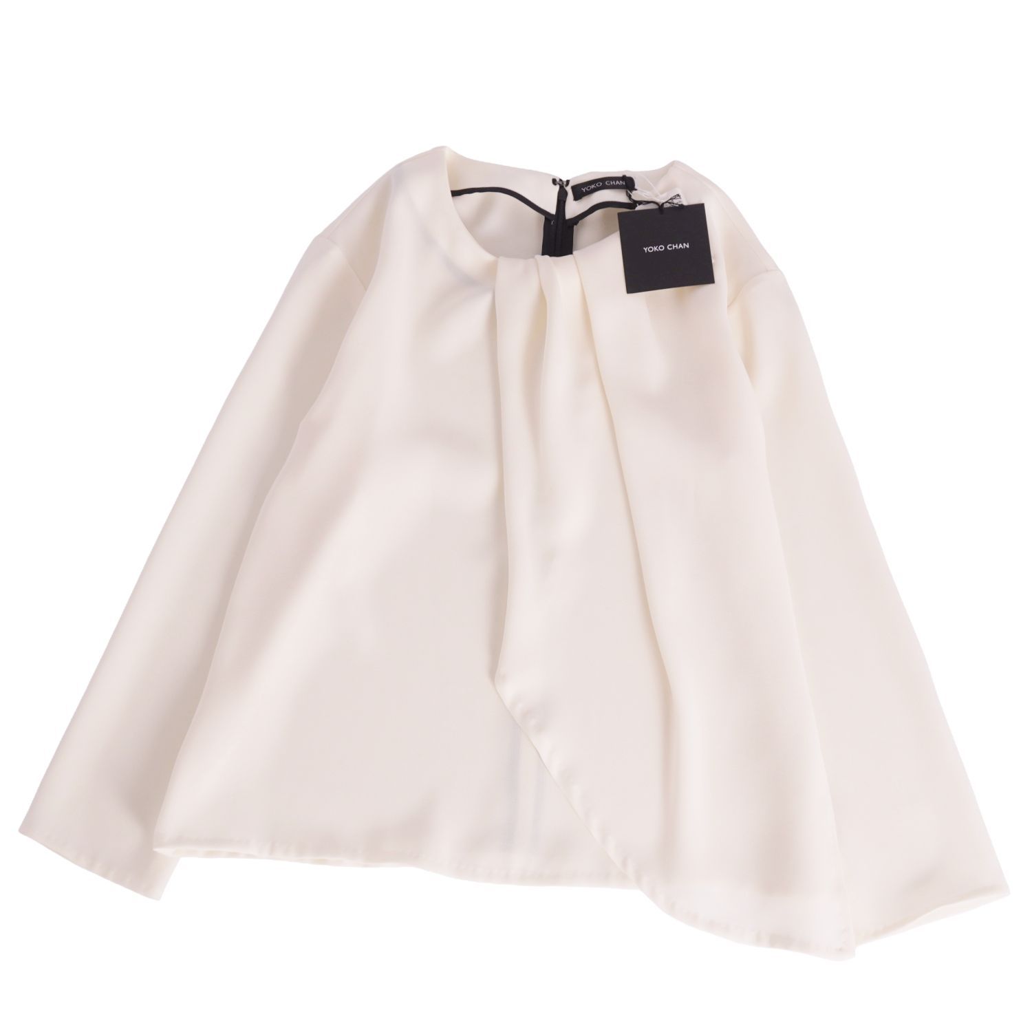 ヨーコチャン　白ロングブラウス　フレーム型 ロングスリーブラッフルヘムパールブラウス – YOKO CHAN