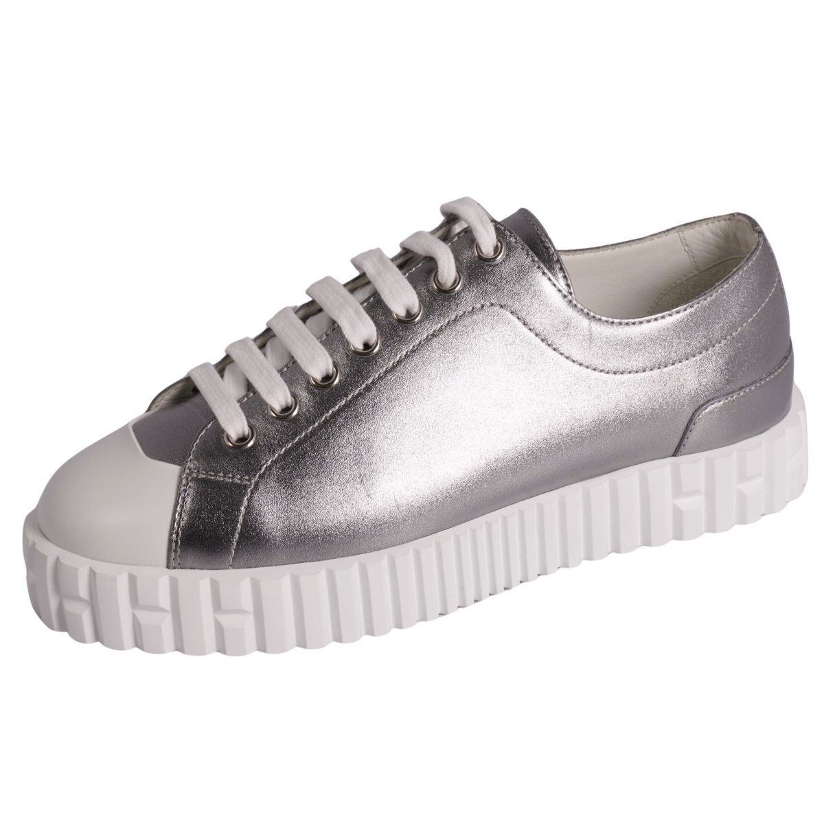 エルメス　シルバースニーカー 未使用 エルメス HERMES スニーカー 2021 Cross クロス レザー - メルカリ