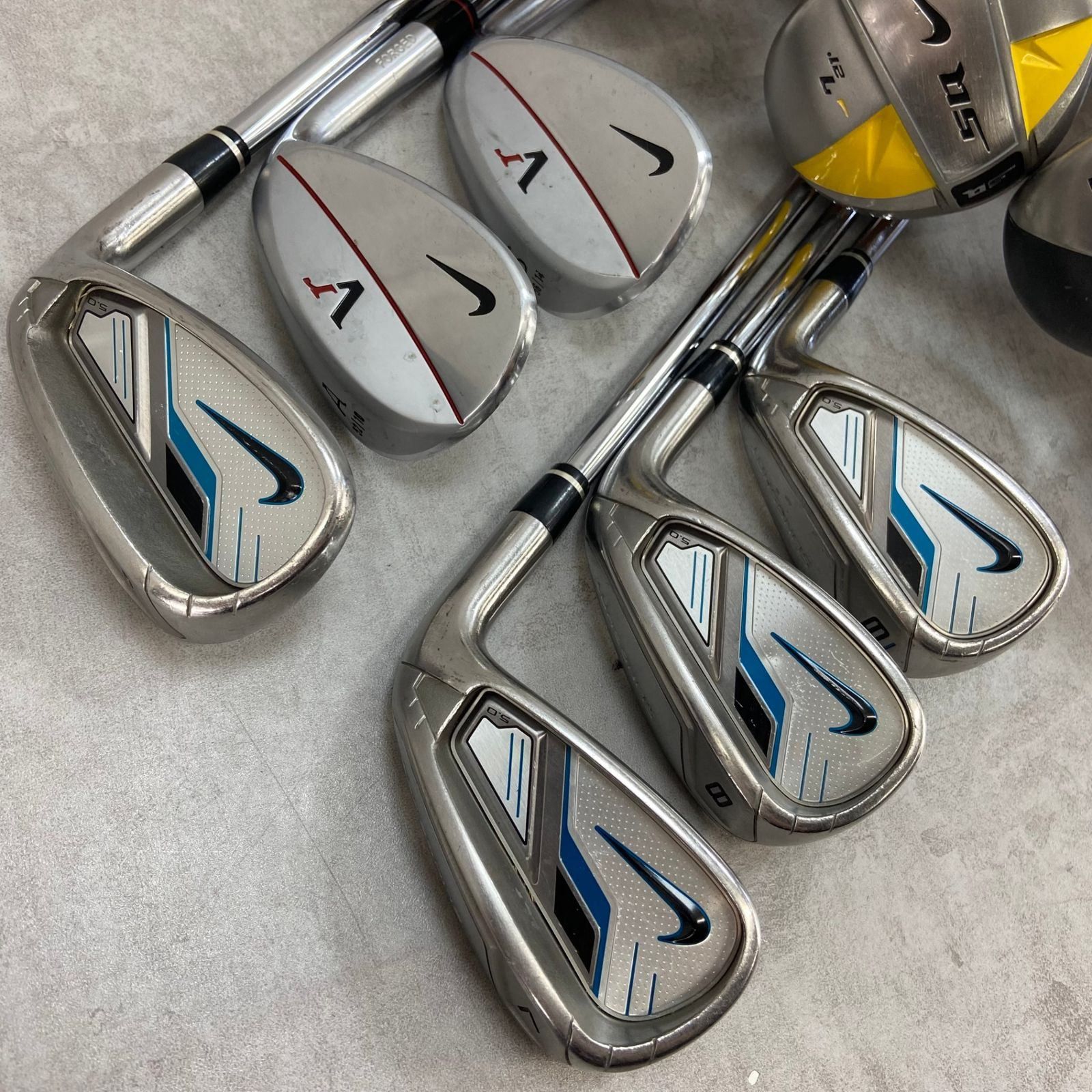 NIKE ナイキ メンズゴルフ12本セット 右利き用 キャディバッグ 初心者