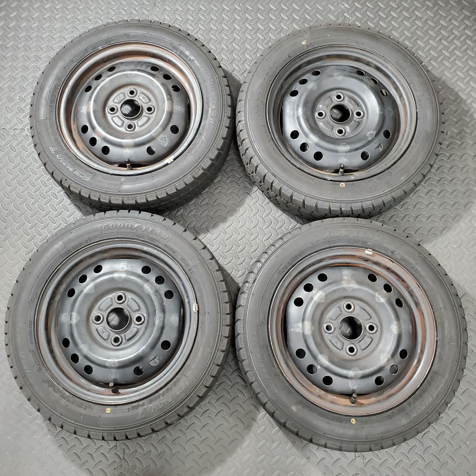 22年製 155 65 R 14 グッドイヤー アイスナビ7 ダイハツ タント ムーヴ ミラ コンテ スタッドレスタイヤ 1310