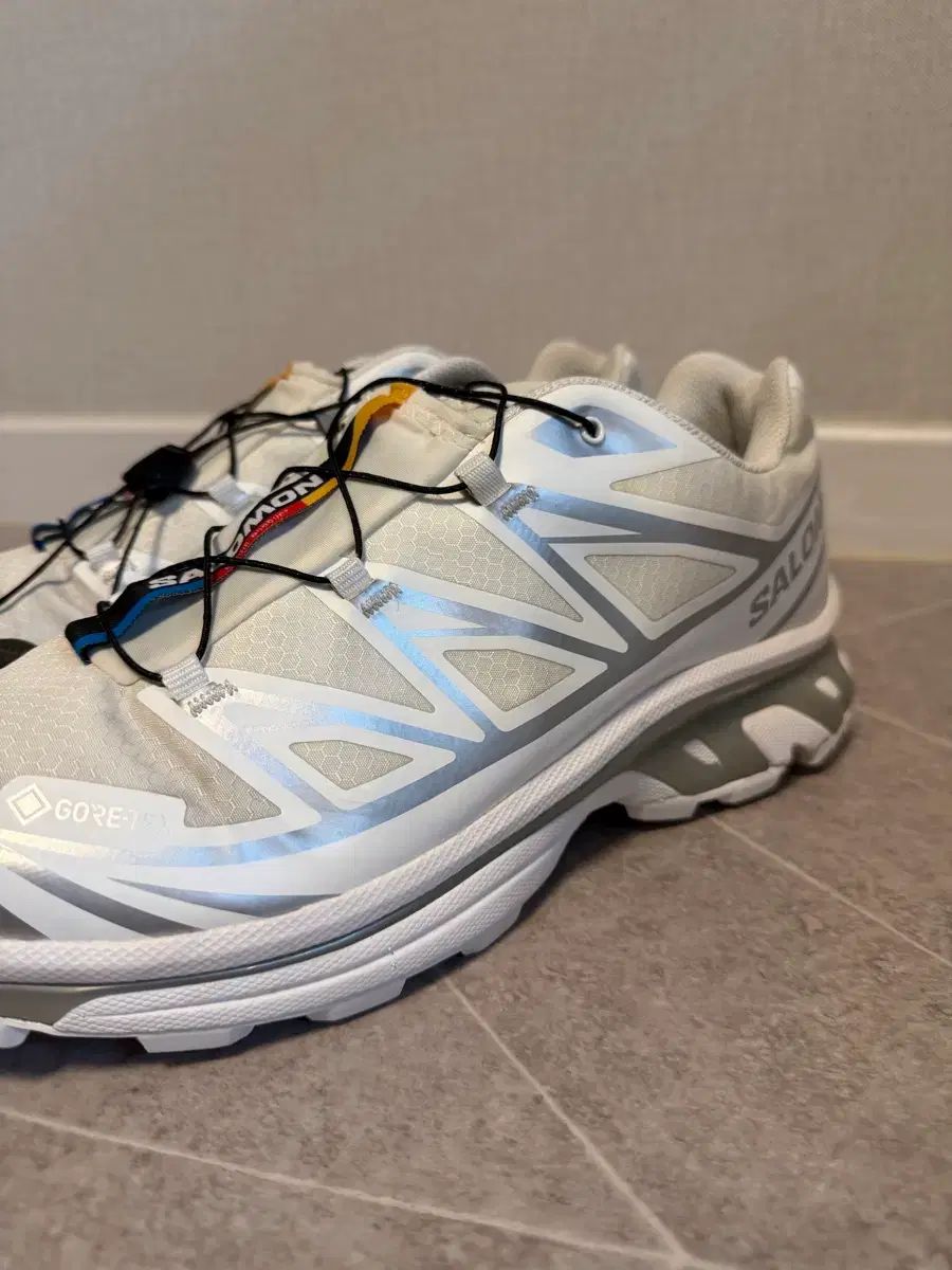 サロモン XT-6 GORE-TEX 白 290