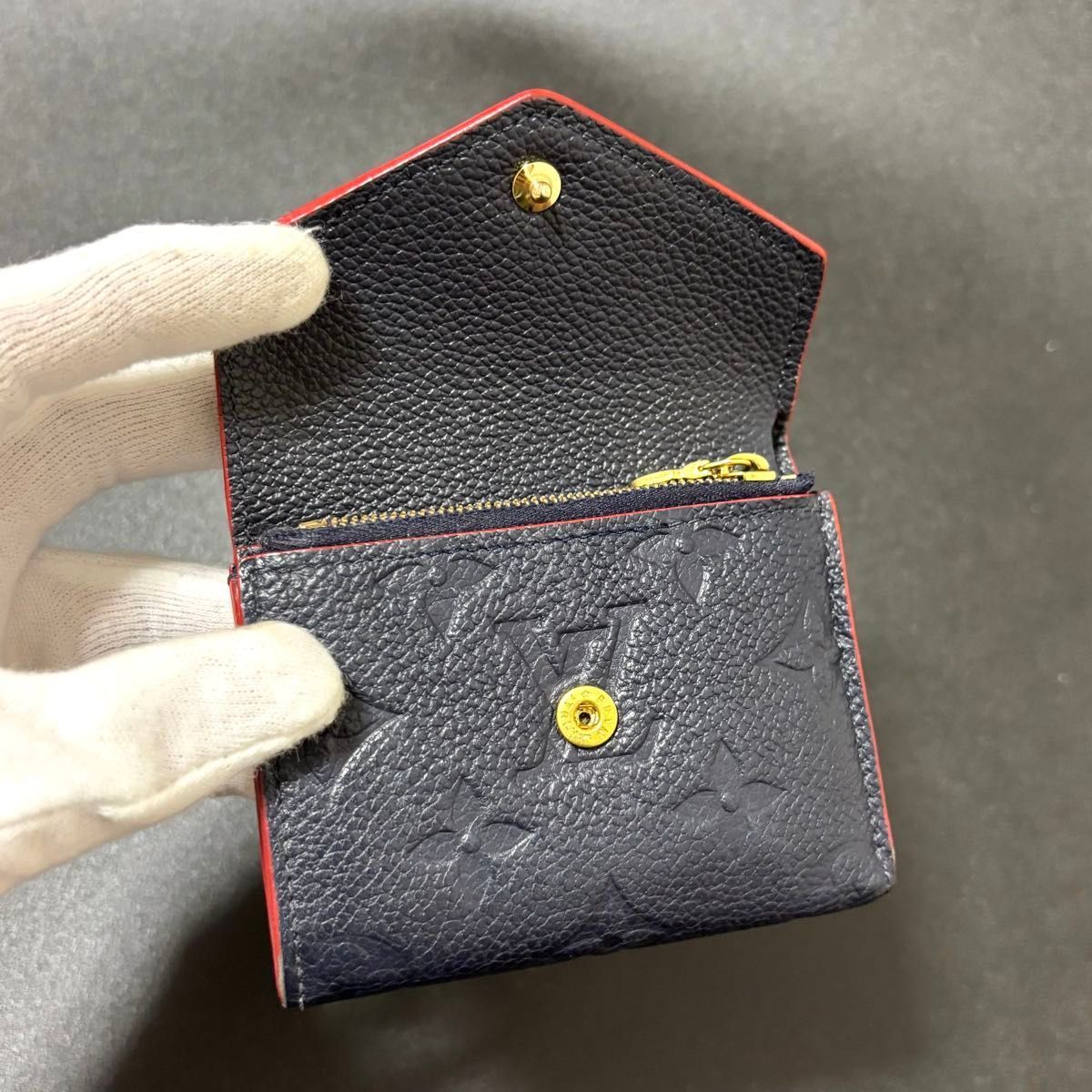 【美品】ルイヴィトン　アンプラント　ポルトフォイユゾエ　マリーヌルージュ　財布 Amazon | (ルイ・ヴィトン)LOUIS VUITTON 三つ折り財布 小銭入れあり