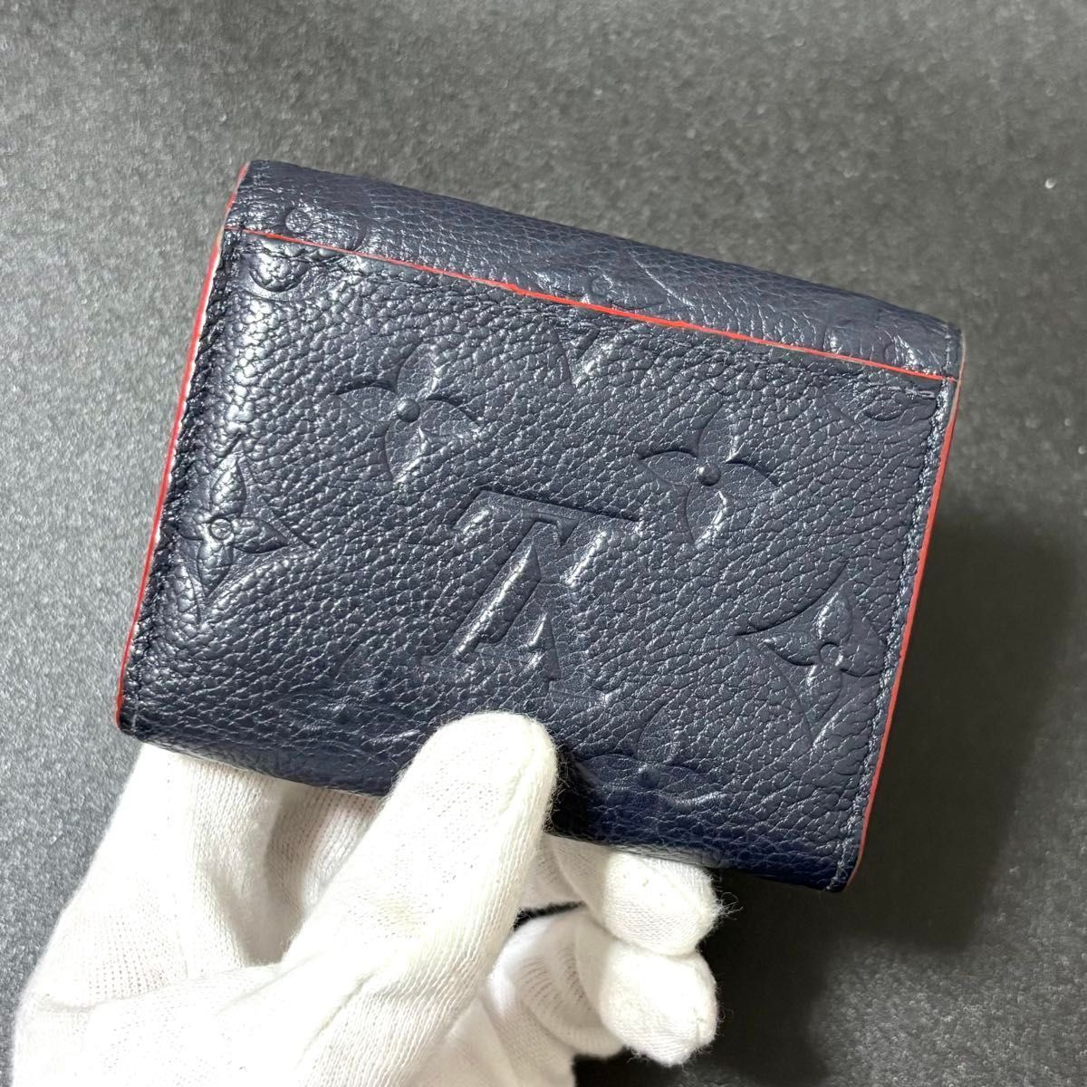 【美品】ルイヴィトン　アンプラント　ポルトフォイユゾエ　マリーヌルージュ　財布 Amazon | (ルイ・ヴィトン)LOUIS VUITTON 三つ折り財布 小銭入れあり