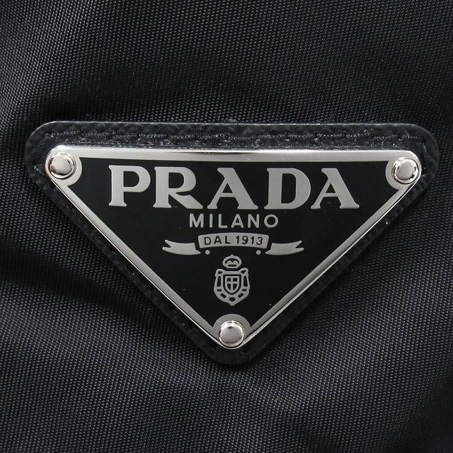 【極美品】PRADA 三角 トライアングル ロゴ バケットハット ブラック M 極美品】PRADA 三角 トライアングル ロゴ バケットハット ブラック M