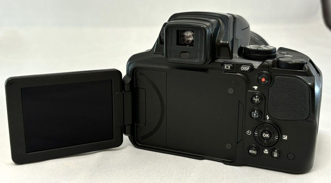 Nikon COOLPIX P900 ブラック Amazon | Nikon デジタルカメラ COOLPIX P900 ブラック クールピクス