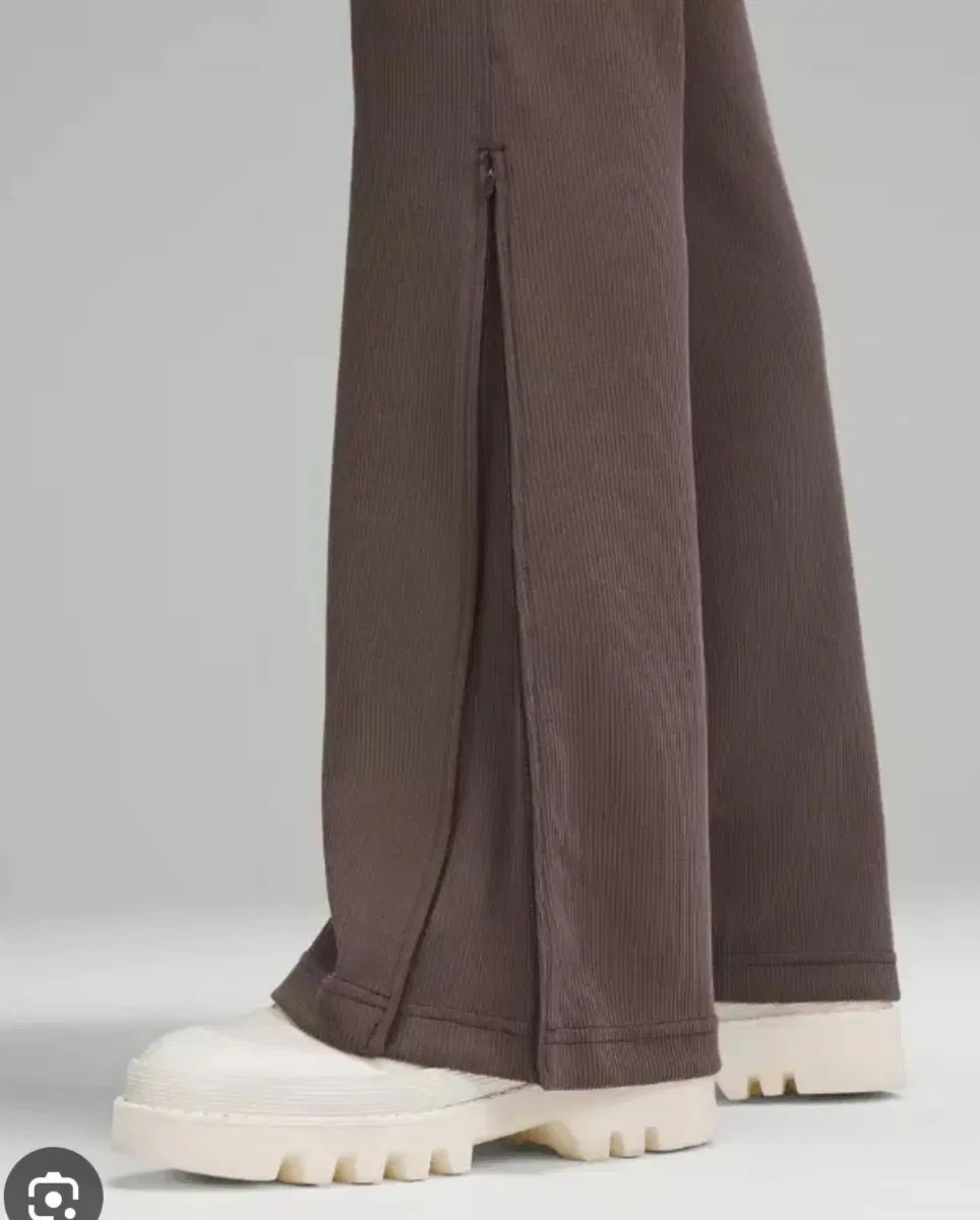 lululemon ルルレモン ゴージ フ スポーツブラ ブラウン COLOR 韓国 廃盤 パンツ