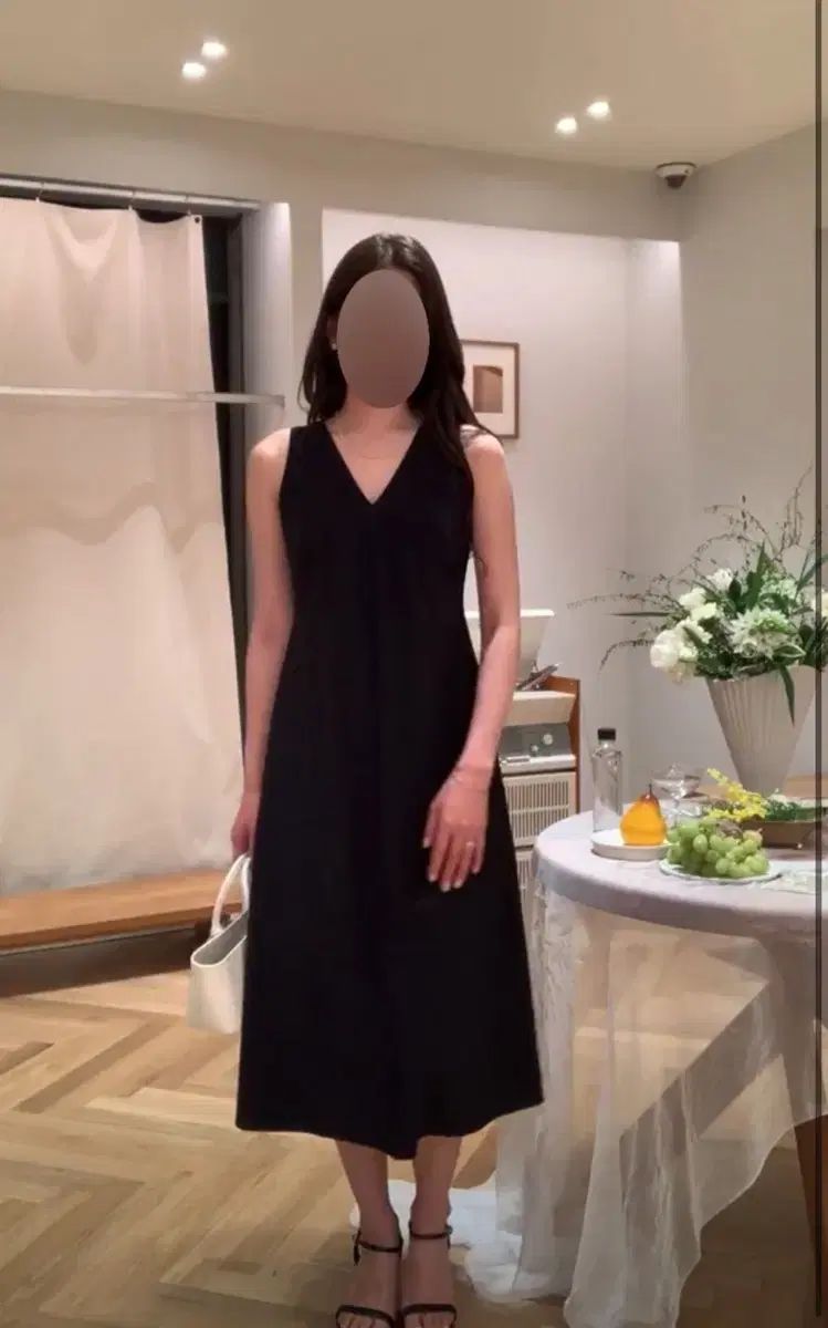 Vネック ドレス