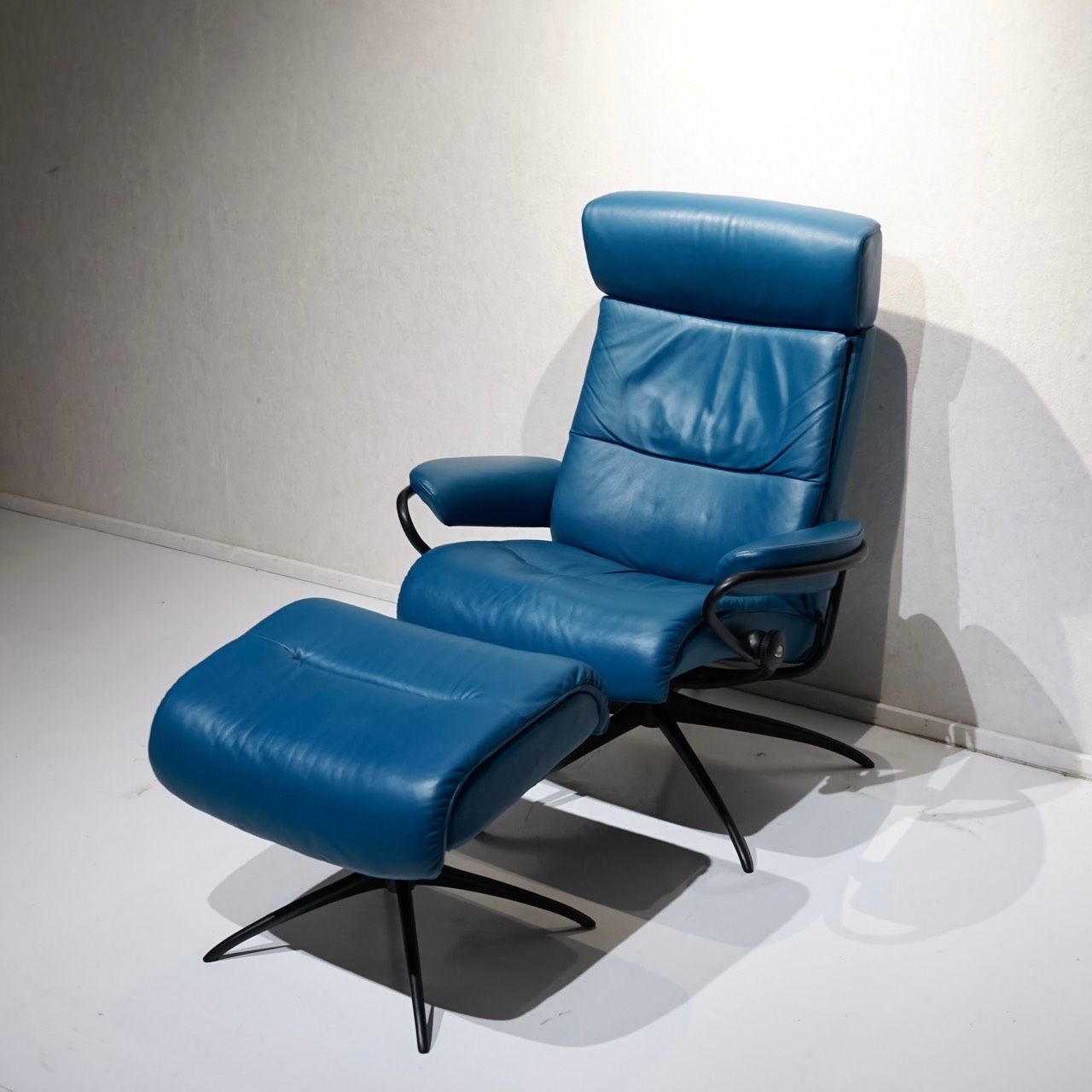 EKORNES エコーネス ストレスレスチェア オットマン付　ブルーカラー　美品 EKORNES エコーネス Stressless Tokyo ストレスレス トーキョー