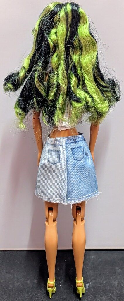 マテル バービー モダンサークル シモーネ B2528 - メルカリ