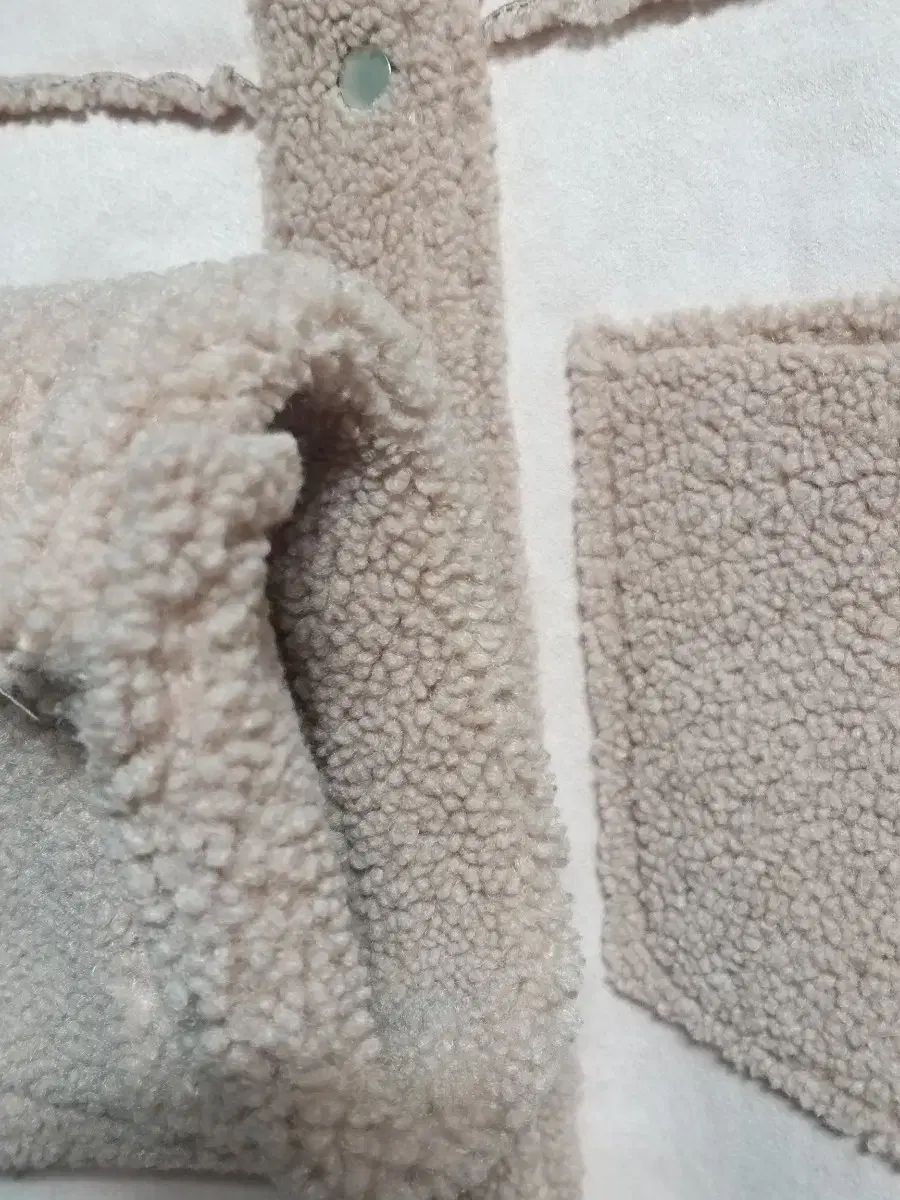 ライトピンク ムートン