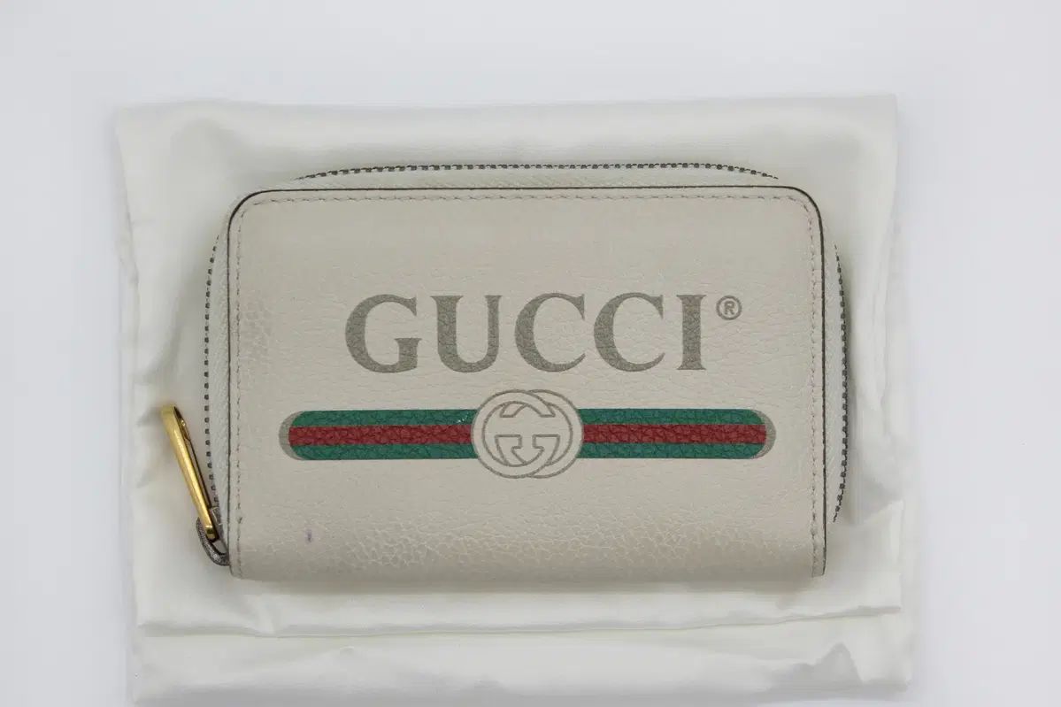 グッチ シェリーラインロゴ コンパクト COMPACT ディスカウント