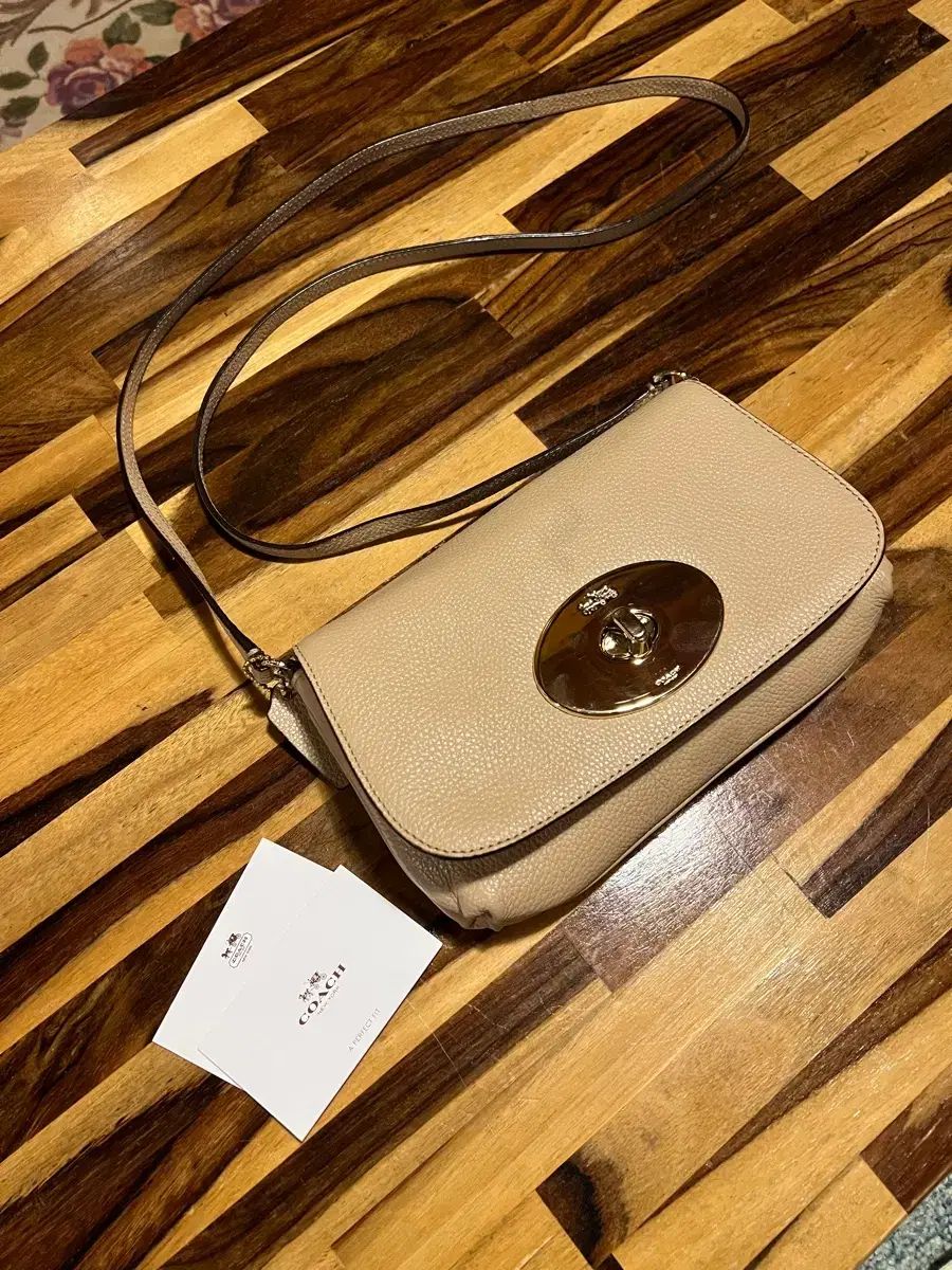 コーチ リーフ ポーチ クロス ミニバッグ